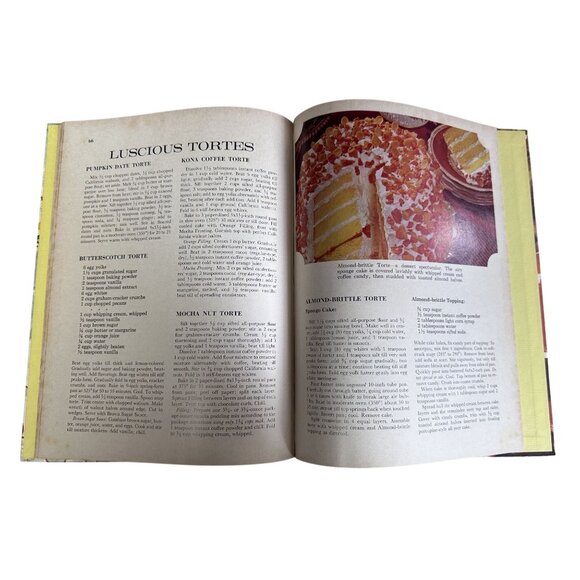 Vintage Cook Book Assortment Hardback Cooking Wi/Cheese Pies & Salad Book - Picture 4 of 11